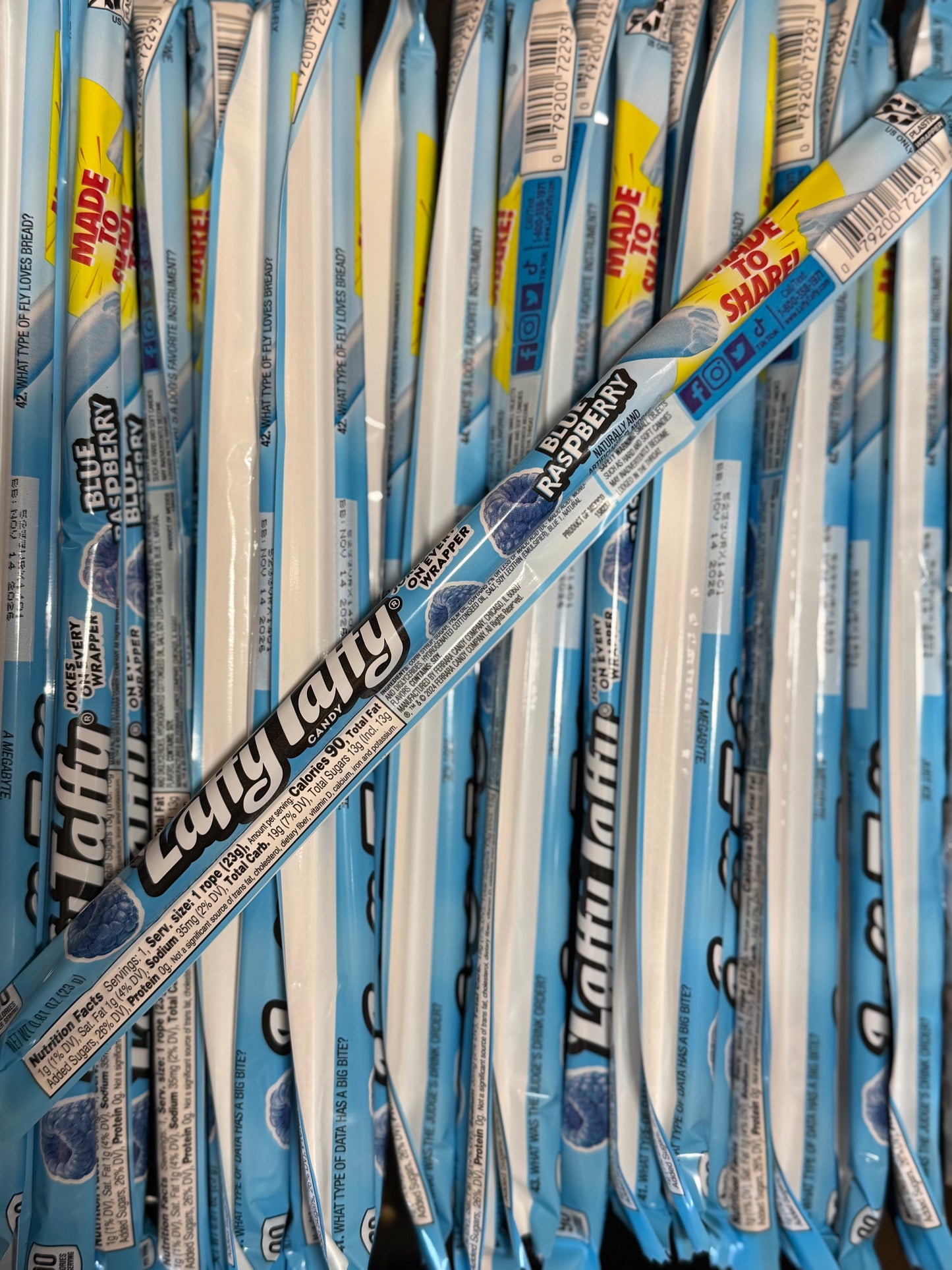 LAFFY TAFFY - Tige de Bonbon Framboise Bleue