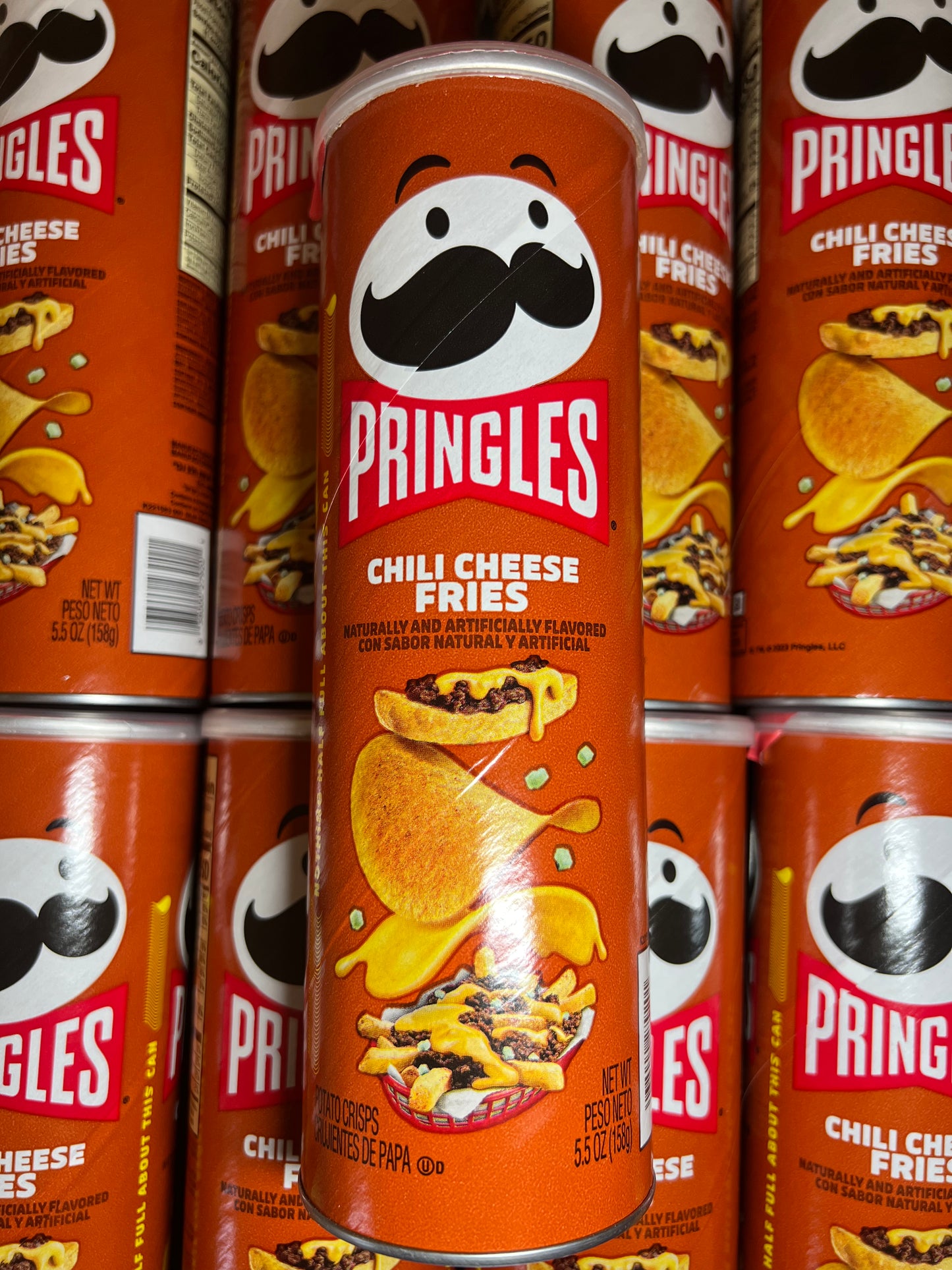 PRINGLES - Chips goût Frites au Chili et au Fromage